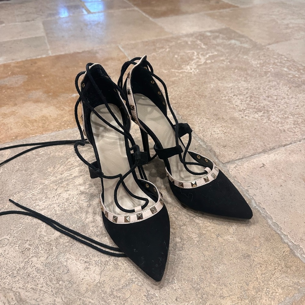 Gold Stud Black Classic Heels